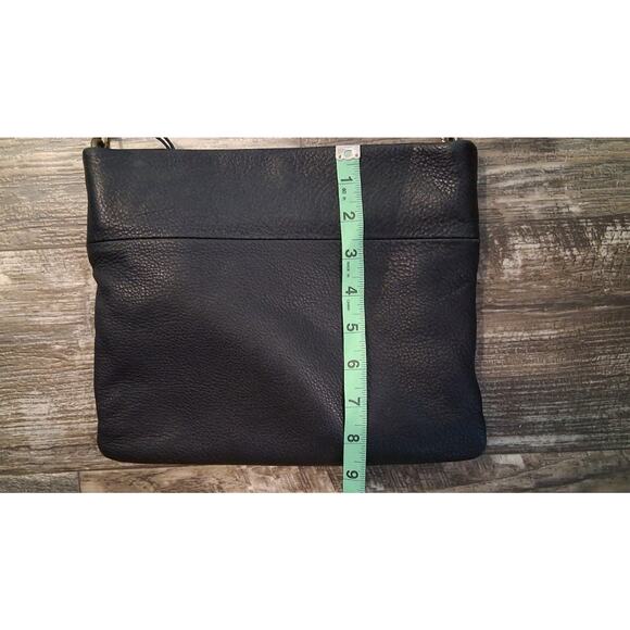 The Sak Collective Black Pebbled Leather Crossbody Bag Slim Messenger PO-18394CO - Picture 8 of 9